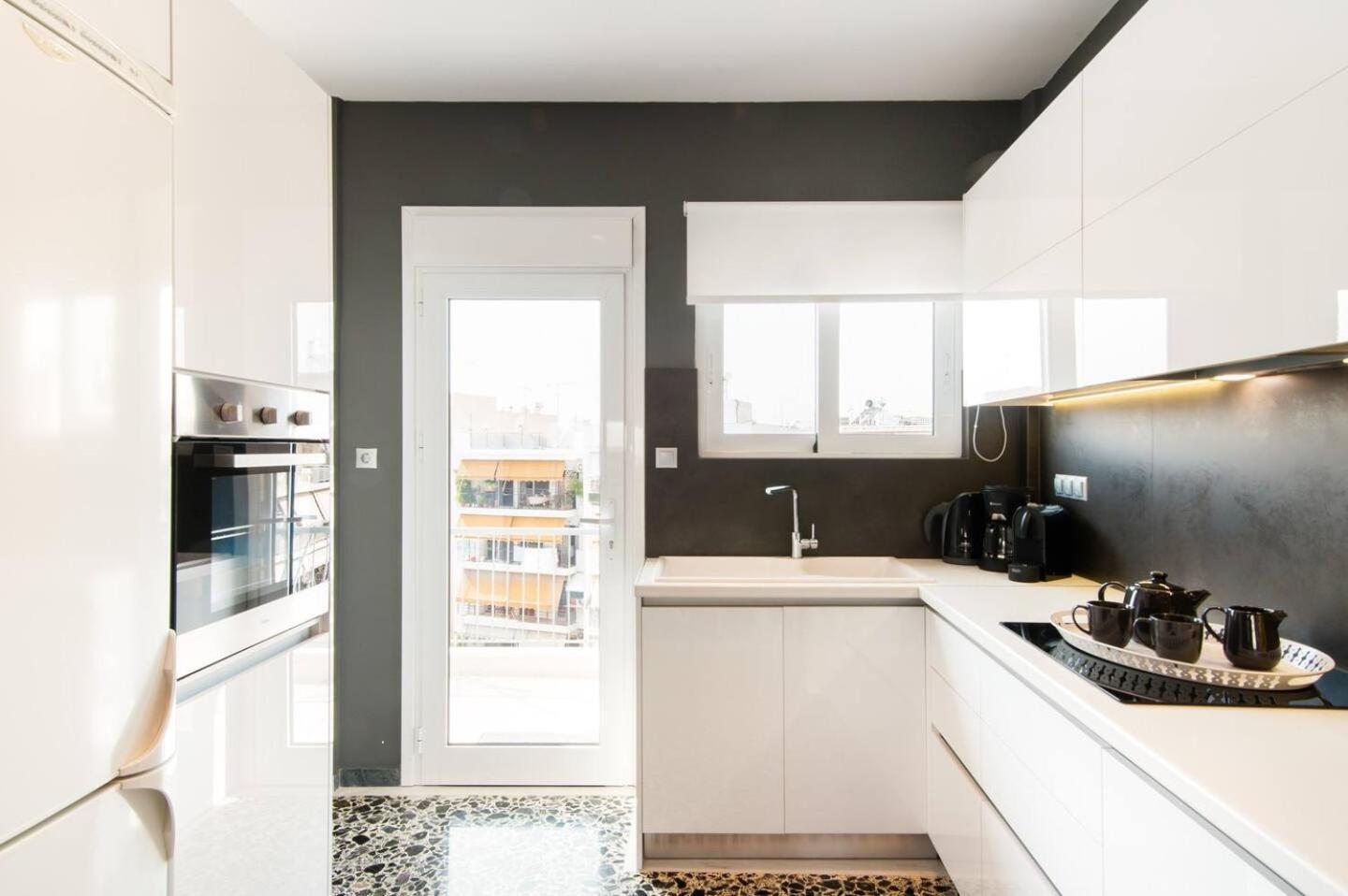 Ma Maison Penthouse: Acropolis Views & Metro Convenience Athens Exterior photo