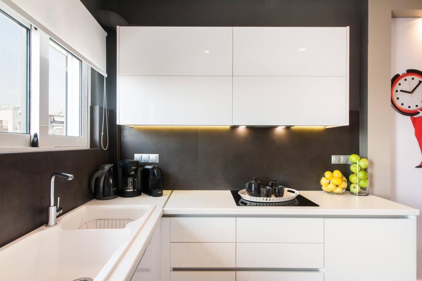 Ma Maison Penthouse: Acropolis Views & Metro Convenience Athens Exterior photo